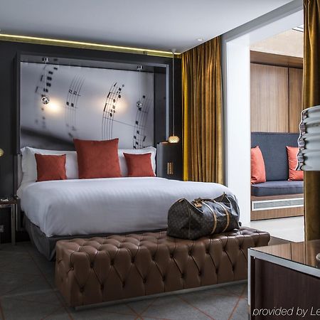 โฮเทล เดอ แซร์-ปารีส ชองเซลิเซ Hotel ภายนอก รูปภาพ