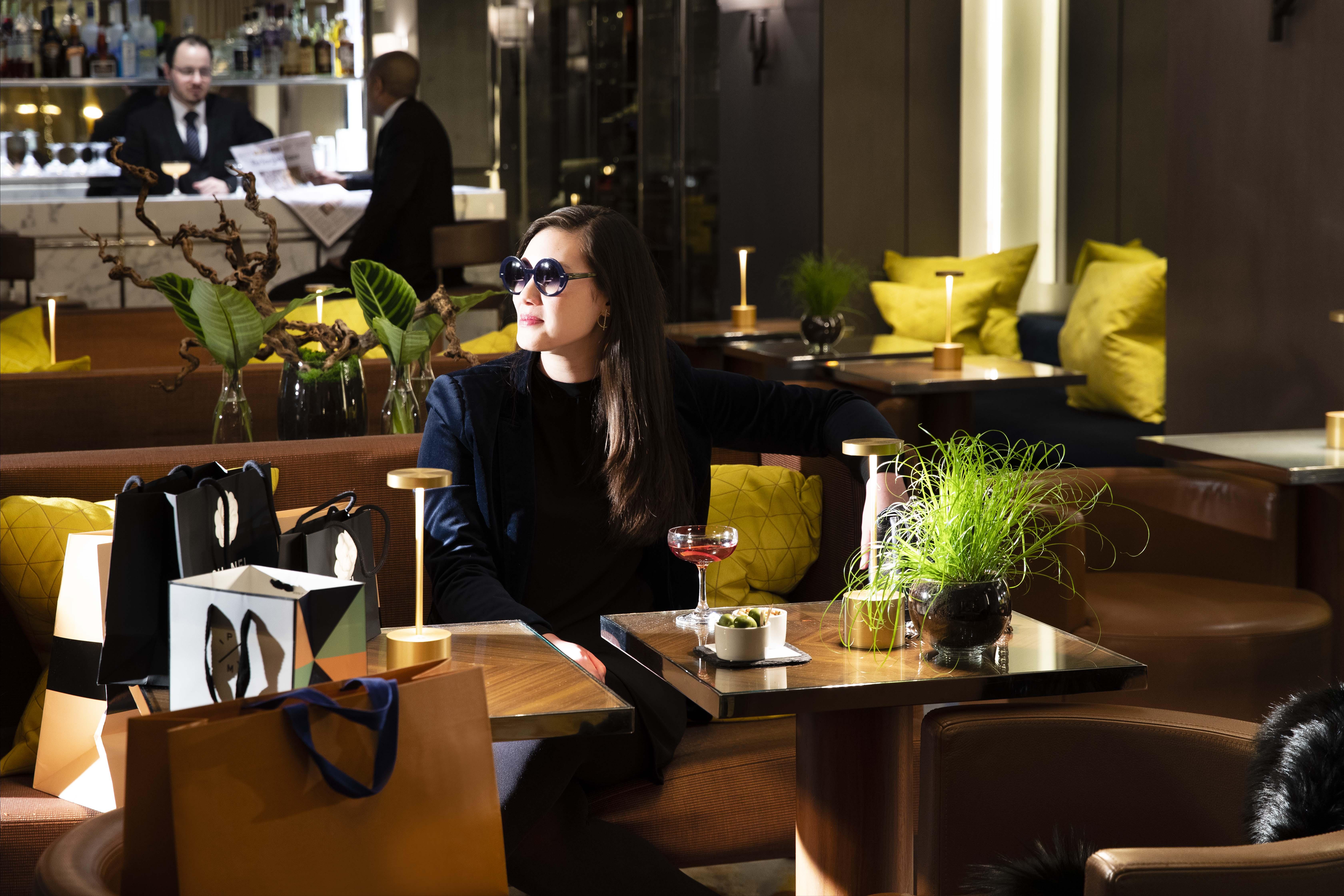 โฮเทล เดอ แซร์-ปารีส ชองเซลิเซ Hotel ภายนอก รูปภาพ