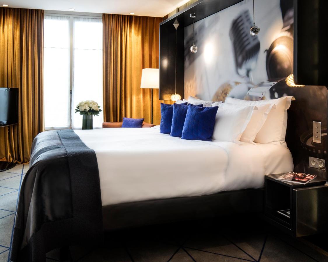 โฮเทล เดอ แซร์-ปารีส ชองเซลิเซ Hotel ภายนอก รูปภาพ