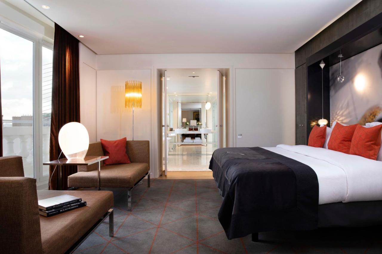 โฮเทล เดอ แซร์-ปารีส ชองเซลิเซ Hotel ภายนอก รูปภาพ